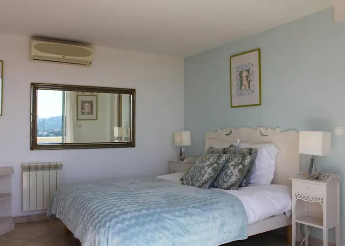 Lord Of Sainte-maxime 빌라